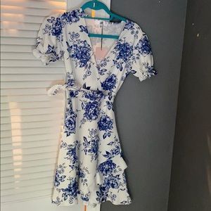 White w/ blue flower dress